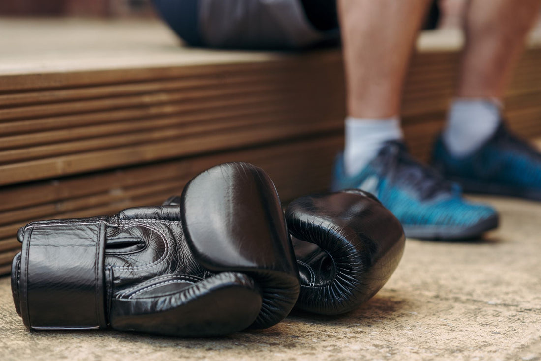 Boxing Gloves Size Chart: Which Ounce Weight Do You Need?